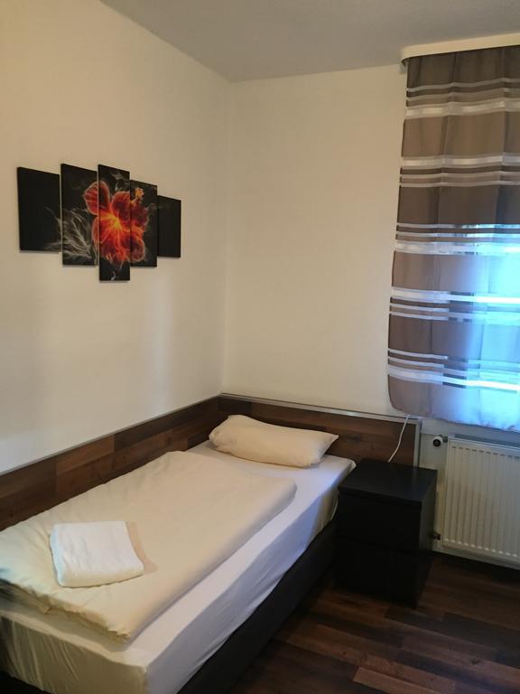 Hotel Engel ヴァルトブロン 部屋 写真